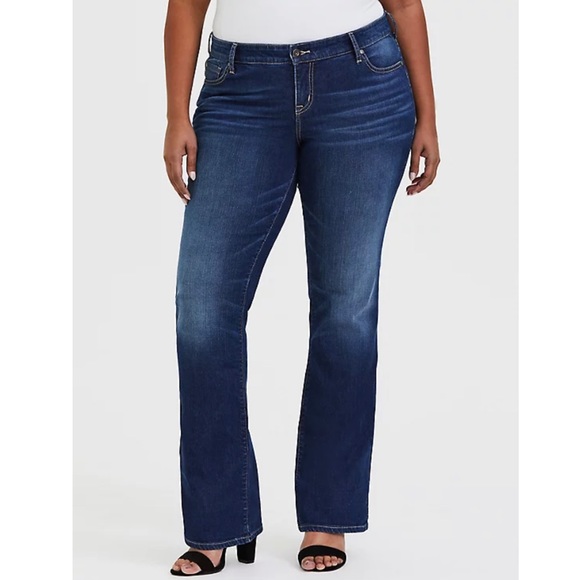 Torrid Relaxed Bootcut Jean sz24 EUC